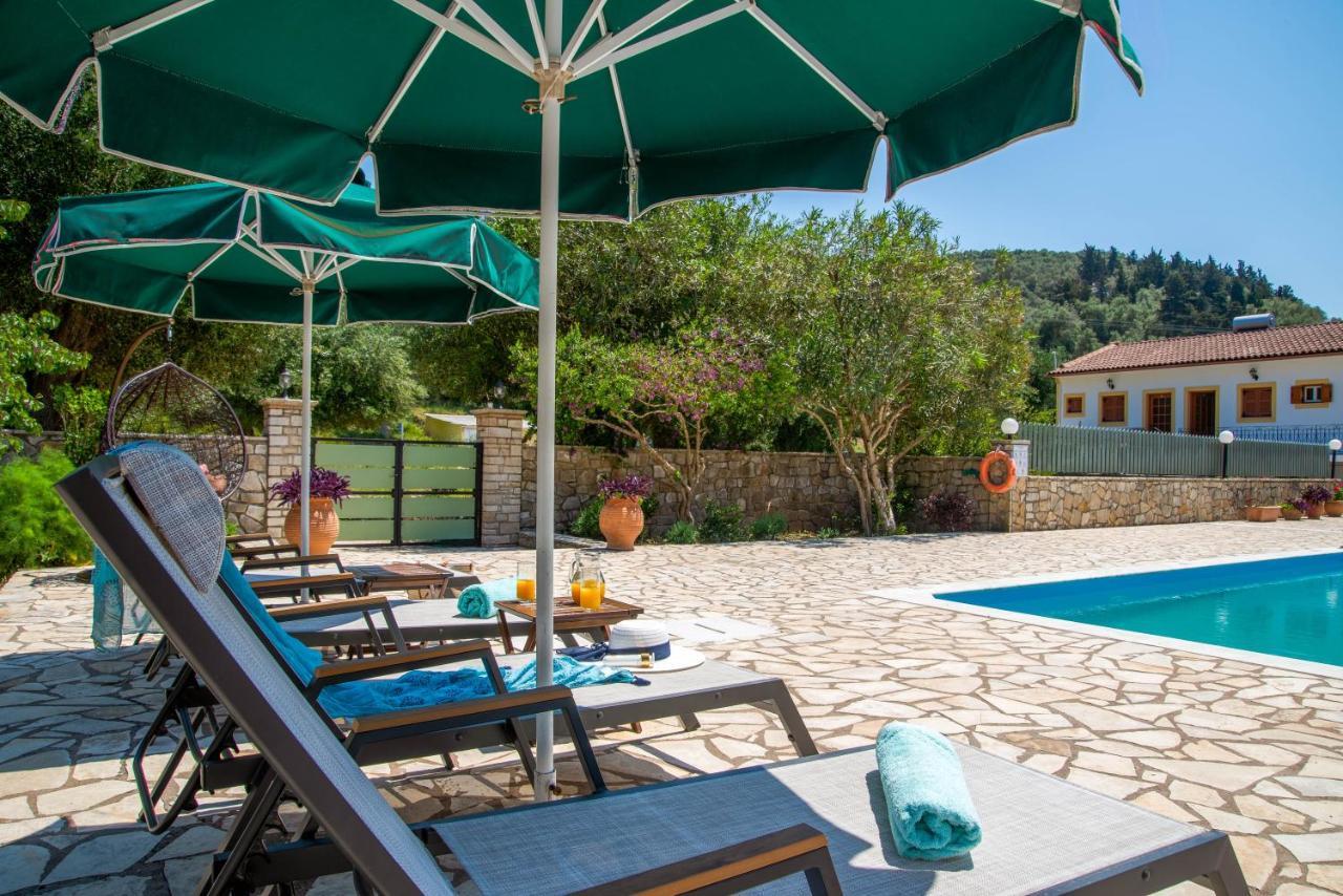 Aphrodite Studios & Apt With Pool Lákka Eksteriør bilde